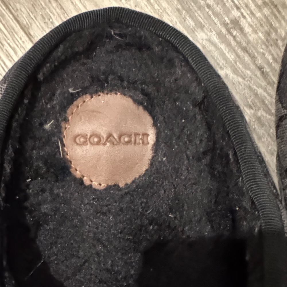 Coach Men’s Black Quilted Logo Slip-On Bedroom Slippers Size 9 - Picture 3 of 5